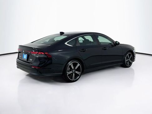 Used 2023 Honda Accord Sport image 8
