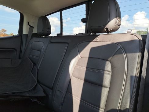 Used 2020 GMC Canyon Denali image 8