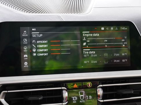 Used 2023 BMW M4 xDrive Competition w/ M Carbon Exterior Package AWD/4WD image 26