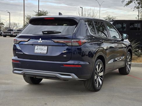 New 2026 Mitsubishi Outlander SE FWD image 4