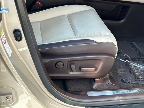 Used 2018 Lexus RX 350L FWD w/ Premium Package image 42
