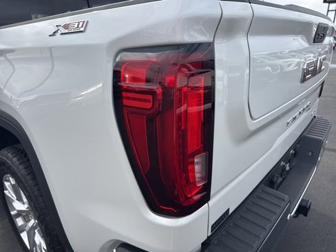 Used 2020 GMC Sierra 1500 SLT w/ SLT Premium Plus Package image 23
