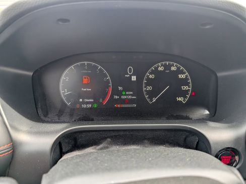 Certified 2025 Honda HR-V Sport image 18