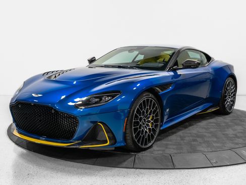 Used 2023 Aston Martin DBS Coupe RWD image 2