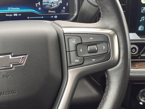 Certified 2022 Chevrolet Silverado 1500 RST w/ Protection Package AWD/4WD image 17