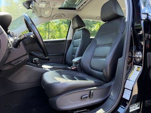 Used 2017 Volkswagen Jetta SEL FWD image 11
