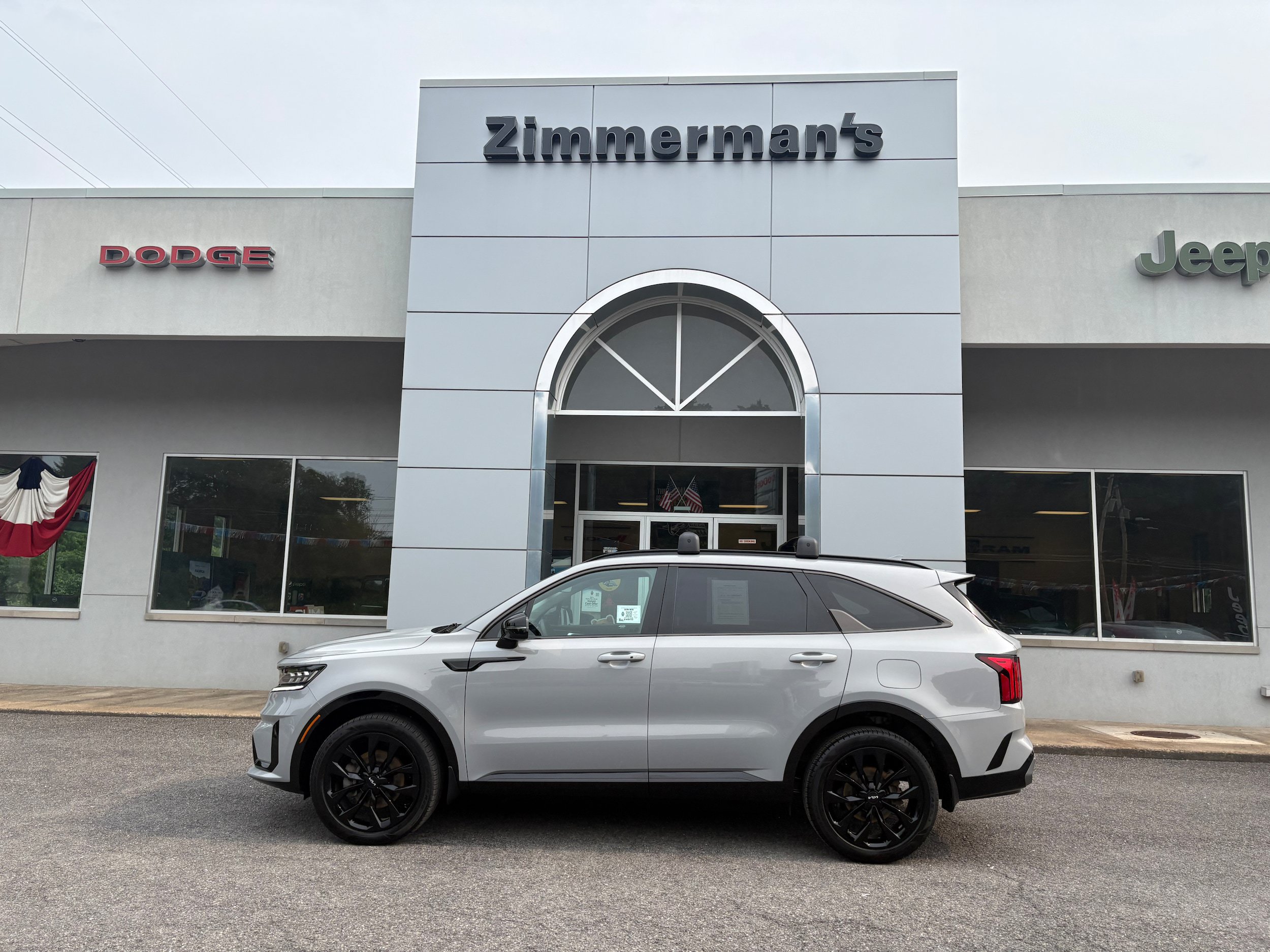Used 2023 Kia Sorento SX AWD/4WD image 1