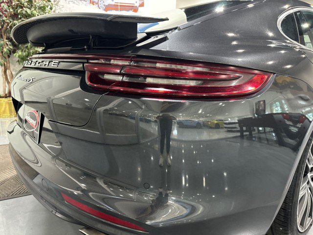 Used 2017 Porsche Panamera 4S AWD/4WD image 31