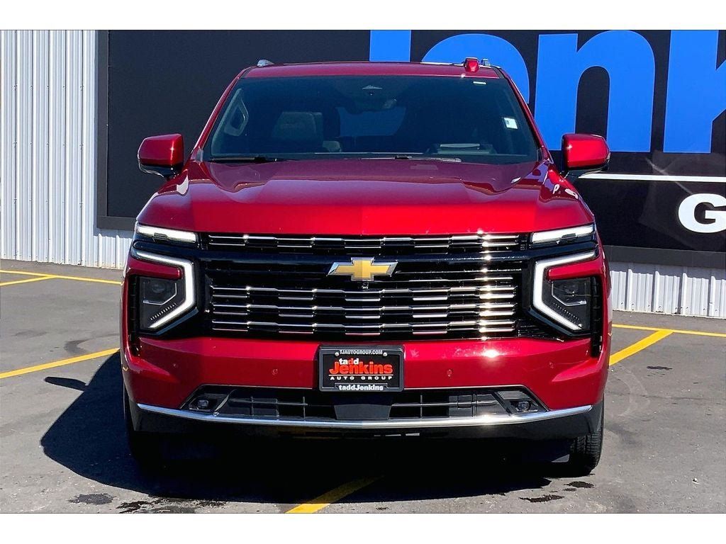Used 2026 Chevrolet Tahoe High Country AWD/4WD image 3