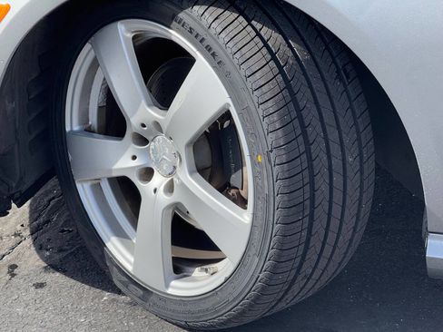 Used 2010 Mercedes-Benz E 350 Sedan image 15