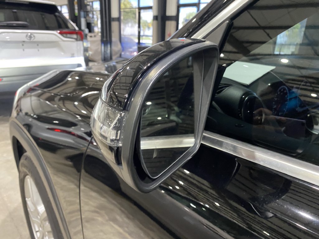 Certified 2021 Mercedes-Benz GLB 250 4MATIC image 19