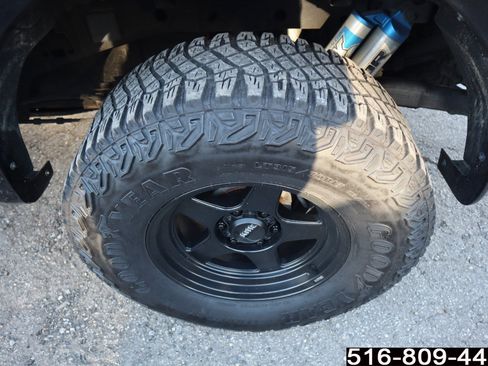 Used 2018 Ford F150 Raptor w/ Equipment Group 802A Luxury image 12