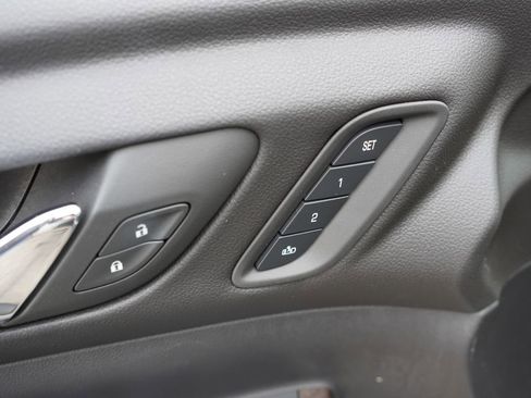 Certified 2023 GMC Acadia Denali w/ Denali Ultimate Package image 24