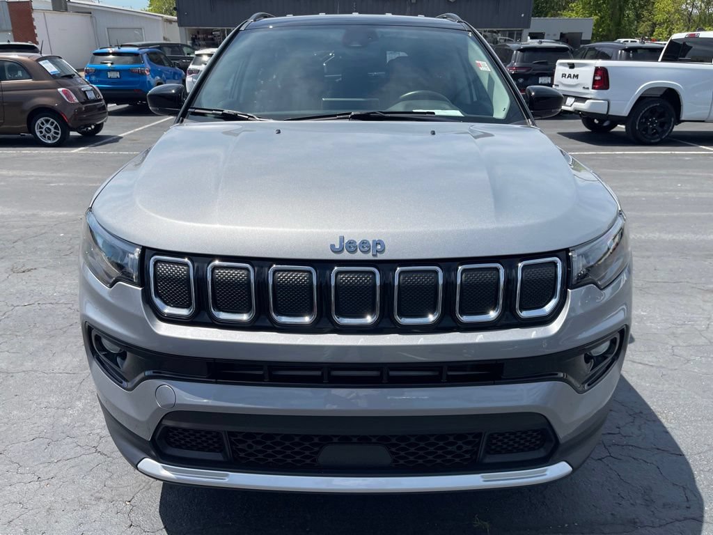 Used 2022 Jeep Compass Limited AWD/4WD image 5