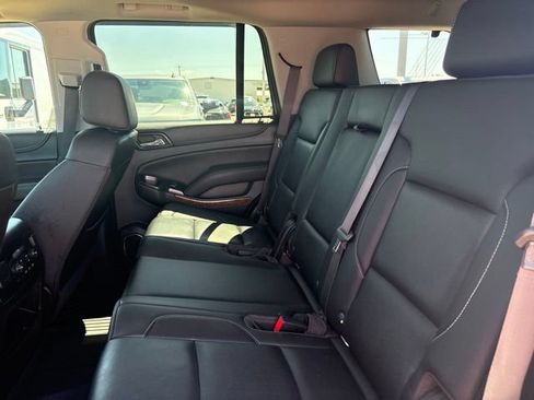 Used 2020 Chevrolet Tahoe Premier w/ Premier 6.2L Value Package AWD/4WD image 33