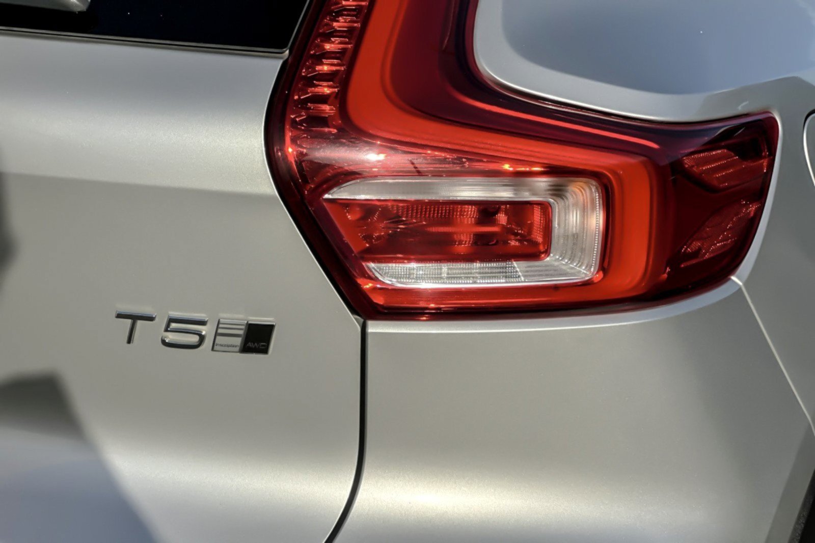 Used 2019 Volvo XC40 T5 Inscription AWD/4WD image 27