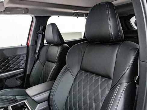 New 2025 Mitsubishi Outlander SEL image 7