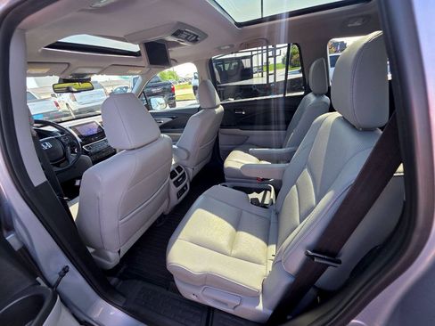 Used 2017 Honda Pilot Elite image 25