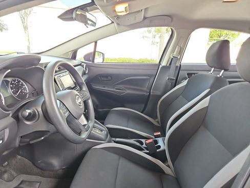 Used 2025 Nissan Versa S FWD image 20