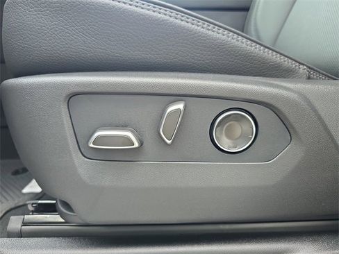 New 2026 GMC Yukon Denali w/ Sun & Power Step Package image 19