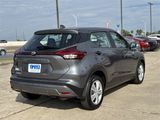 Used 2024 Nissan Kicks S image 3