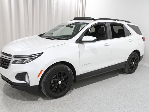 Certified 2023 Chevrolet Equinox LT image 3