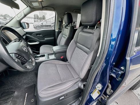 Used 2022 Nissan Frontier SV AWD/4WD image 17