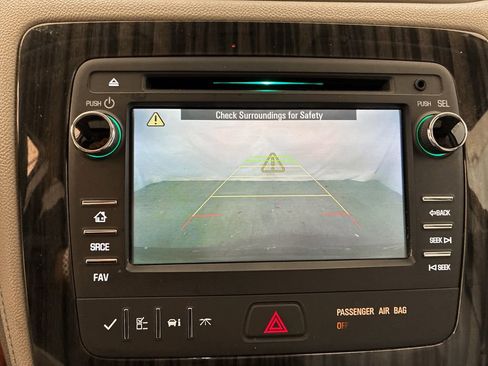 Used 2013 Chevrolet Traverse LT FWD image 24