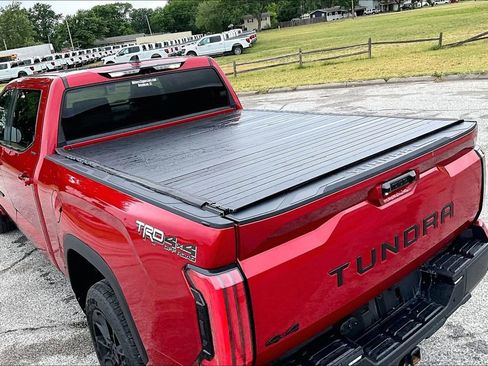 Used 2024 Toyota Tundra Limited w/ TRD Off-Road Package AWD/4WD image 33