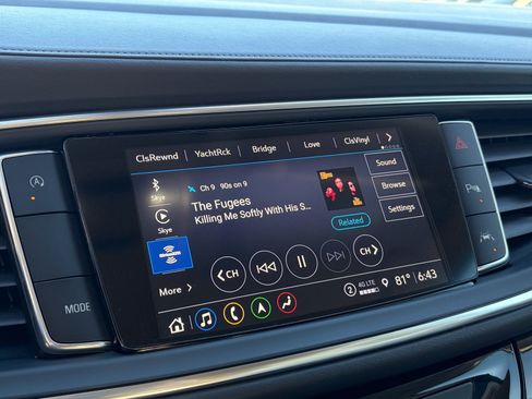 Used 2023 Buick Enclave Essence w/ Sound and Sites Package FWD image 23