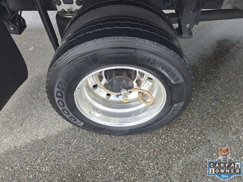 Used 2022 Ford F650 2WD Regular Cab Super Duty image 11