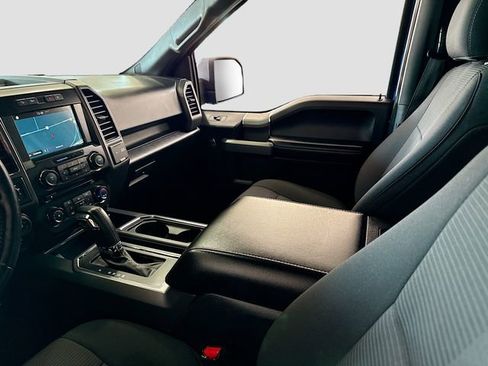 Used 2017 Ford F150 XLT w/ Equipment Group 302A Luxury AWD/4WD image 24