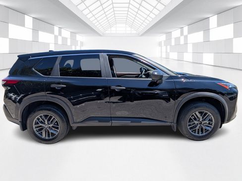 Certified 2023 Nissan Rogue S image 8