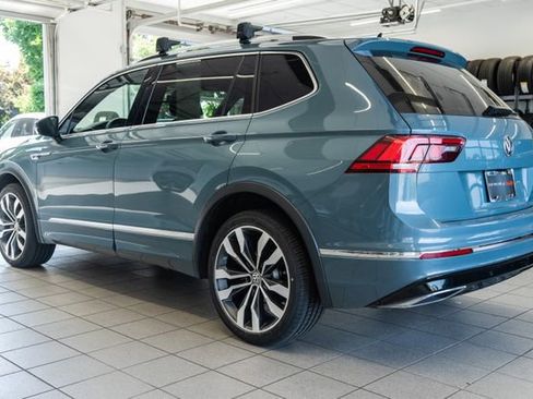 Used 2021 Volkswagen Tiguan SEL Premium R-Line w/ 3rd Row Seat Package AWD/4WD image 4
