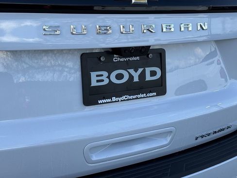 New 2026 Chevrolet Suburban Premier image 34