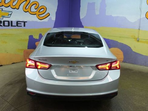 Used 2021 Chevrolet Malibu LT image 7