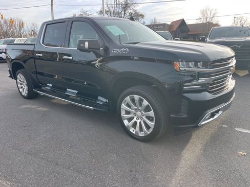 Used 2019 Chevrolet Silverado 1500 High Country w/ Technology Package image 7
