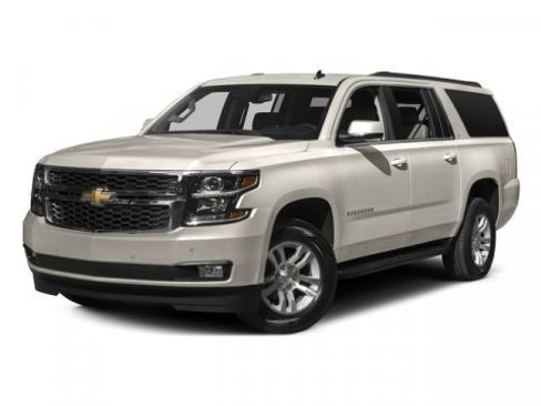 Used 2016 Chevrolet Suburban LT image 4