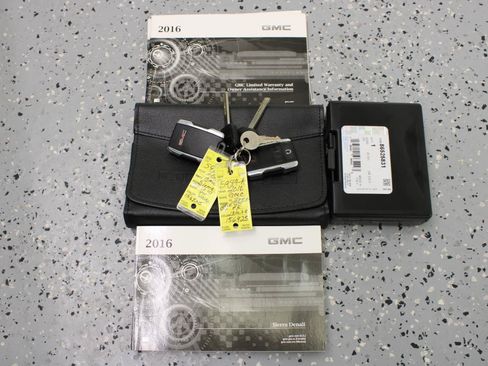 Used 2016 GMC Sierra 2500 Denali w/ Duramax Plus Package AWD/4WD image 82