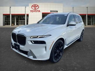 Used 2025 BMW X7 xDrive40i AWD/4WD video 1