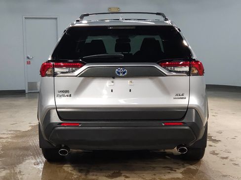 Used 2023 Toyota RAV4 XLE w/ Convenience Package AWD/4WD image 6