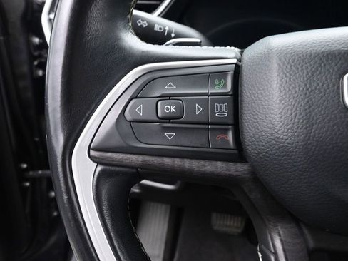 Used 2022 Jeep Grand Cherokee L Limited AWD/4WD image 32