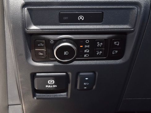 Used 2025 Ford F150 Raptor AWD/4WD image 33