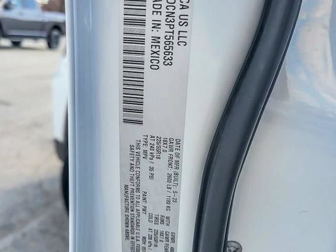 Certified 2023 Jeep Compass Limited AWD/4WD image 28