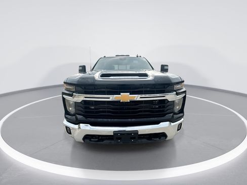 Certified 2024 Chevrolet Silverado 3500 LT w/ All Star Edition AWD/4WD image 3