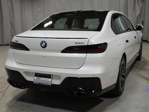 Used 2023 BMW 760i xDrive w/ Luxury Rear Seating Package AWD/4WD image 22