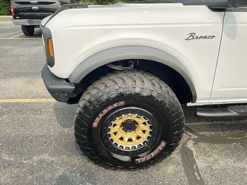 Used 2024 Ford Bronco Black Diamond AWD/4WD image 32