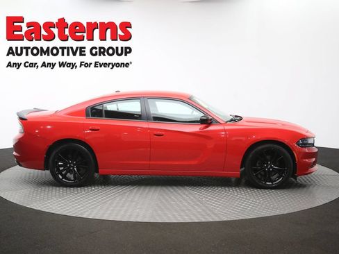 Used 2018 Dodge Charger SXT w/ Blacktop Package RWD image 44
