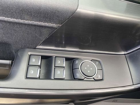 New 2025 Ford F150 Lariat w/ Equipment Group 501A Mid image 16