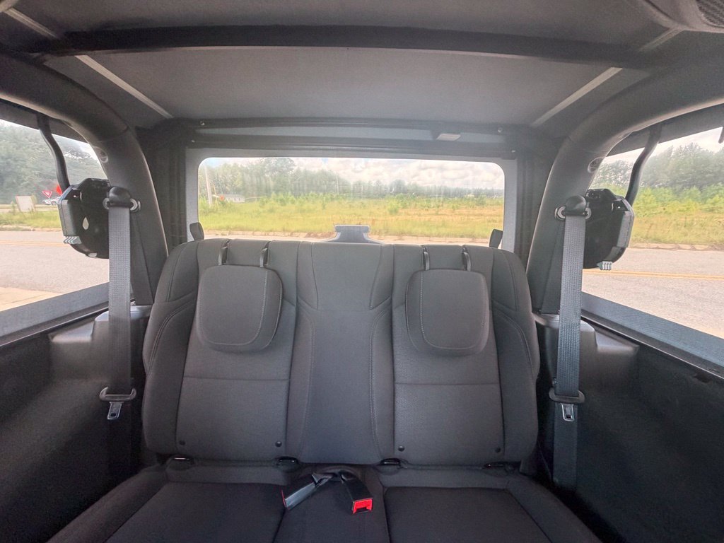 Used 2022 Jeep Wrangler Sport AWD/4WD image 35